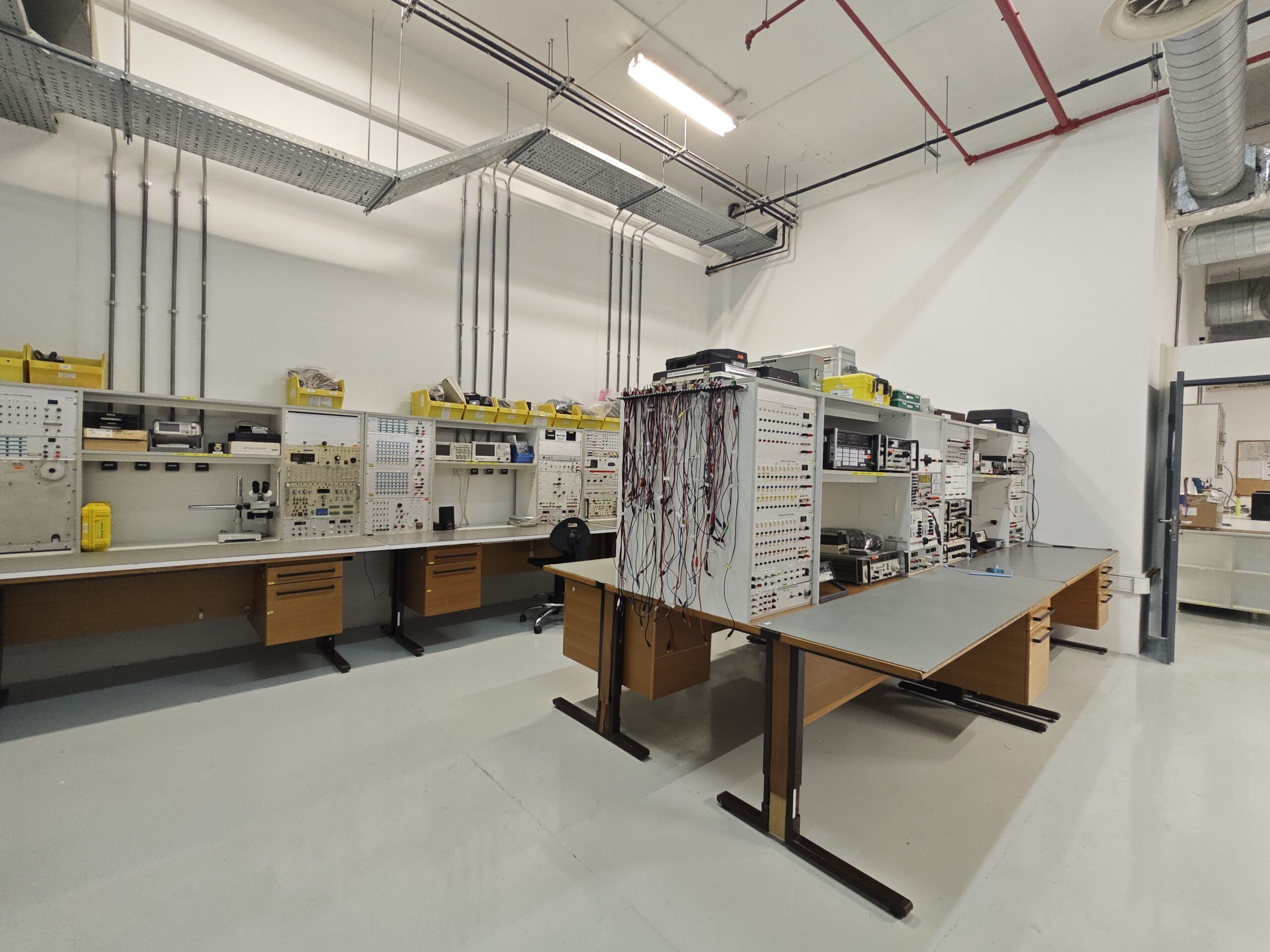 AVIONICS SHOP_BLD 57_2